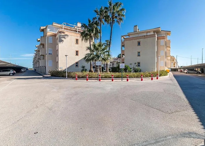 Con Acceso A La Playa Dénia