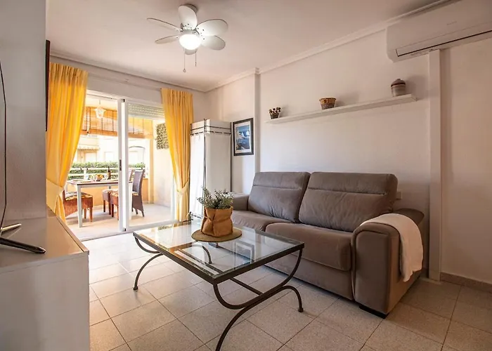 Con Acceso A La Playa Dénia